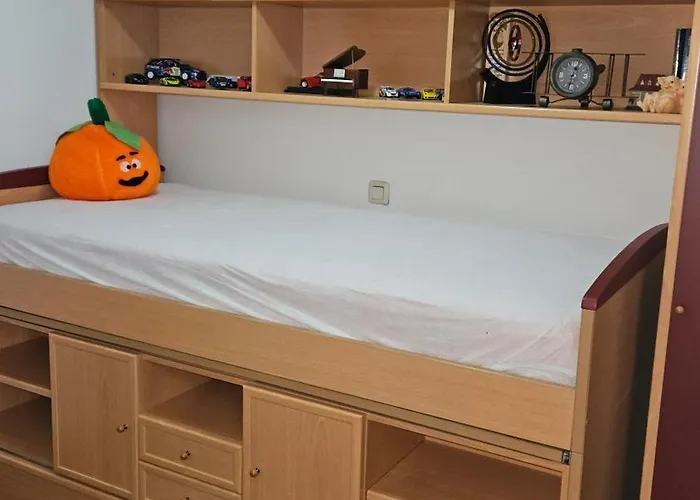 Valdearenas Apartment